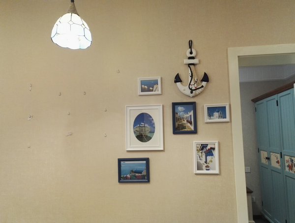 如何自己动手DIY餐桌照片墙